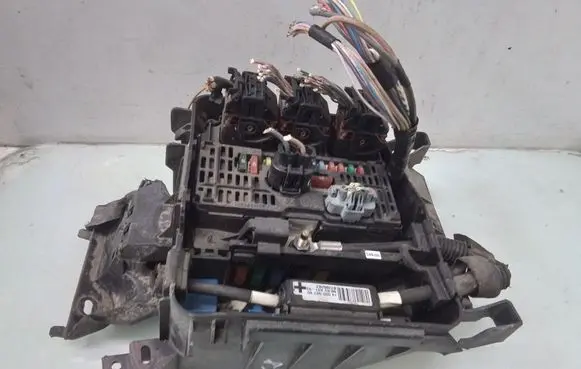 Citroen C8 Fuse module 1400550780