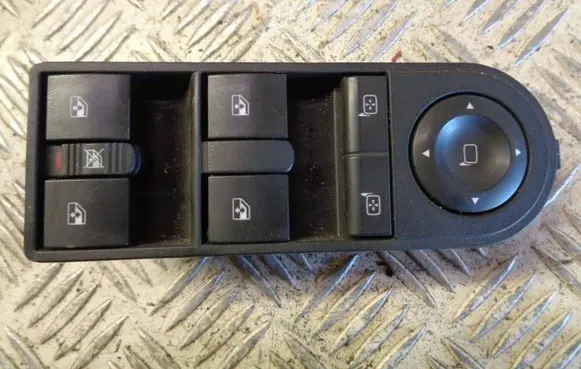 Opel Zafira B Electric window control switch 13228699 5011 1077