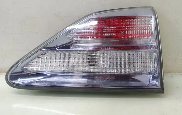 Lexus RX 450H Tailgate rear/tail lights