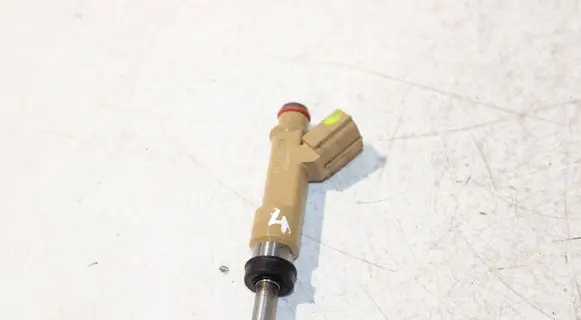 Toyota Auris 150 Fuel injector 232500T030