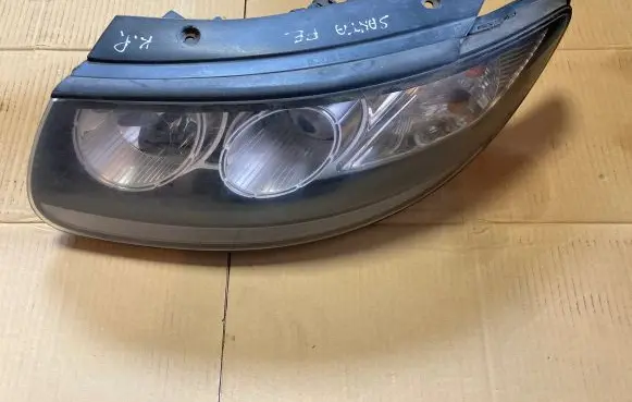 Hyundai Santa Fe Headlight/headlamp