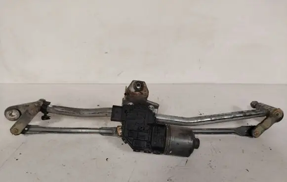 Audi A4 S4 B6 8E 8H Front wiper linkage and motor 8E1955119 0390241509