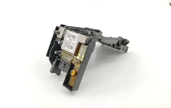 Peugeot 308 Fuse module 28236841