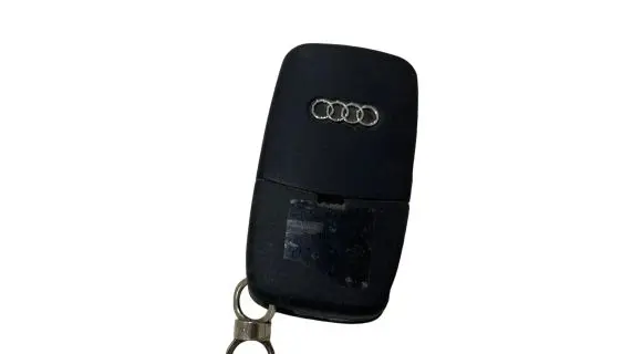 Audi A6 S6 C5 4B Ignition key/card 