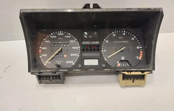 Speedometer (instrument cluster)