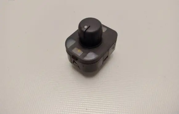 Audi A4 S4 B5 8D Wing mirror switch 8E0959565A