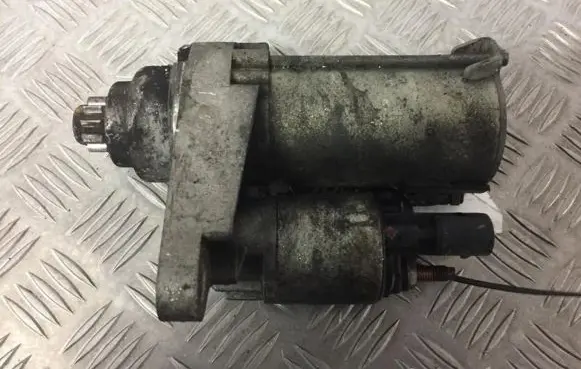 Skoda Octavia Mk2 (1Z) Starter motor D6GS12 02T911023S