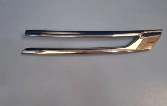 Opel Astra K Front bumper upper radiator grill 13423641