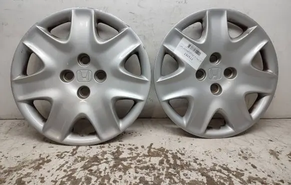 Honda Civic R13 wheel hub/cap/trim 