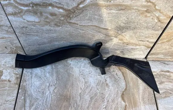Volvo C40 Air intake hose/pipe 32352451 BQAMA 32352473