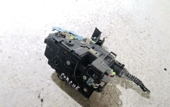 Porsche Cayenne (9PA) Rear door lock 7L0839015