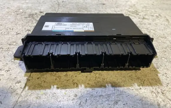 Ford Mondeo MK IV Comfort/convenience module 7S7T19G481AD 2007DJ0476 5WK48770H