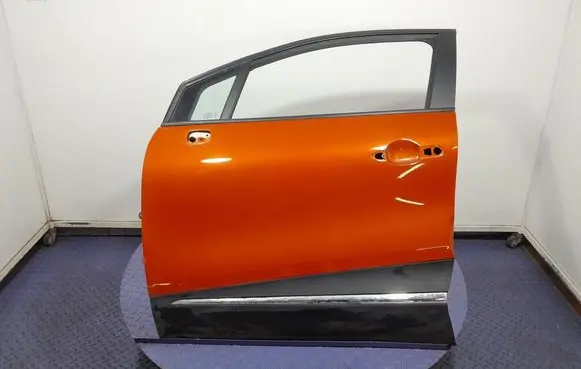 Renault Captur Front door 