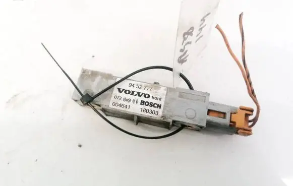 Volvo S60 Airbag deployment crash/impact sensor 9452777 004641