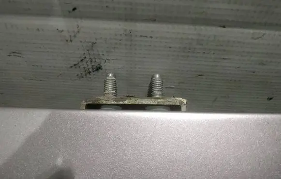 KIA Ceed Tailgate/trunk/boot hinge 