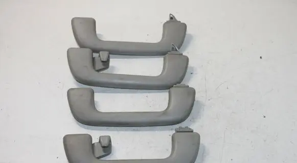 Toyota Prius (XW30) Front interior roof grab handle