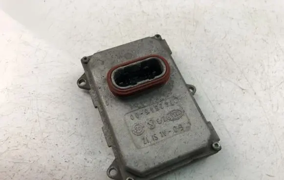 Mercedes-Benz CLS C219 Xenon control unit/module A0038205826
