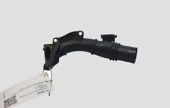 Volvo V40 Intercooler hose/pipe AV6Q9351BC