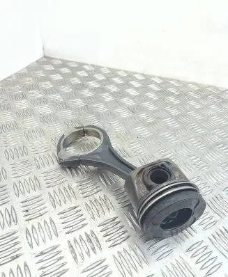 Mercedes-Benz C W204 Piston with connecting rod 6423010 A64238
