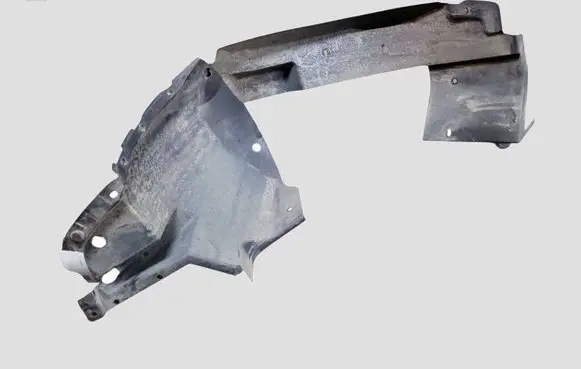 Cadillac CTS Front wheel arch liner splash guards