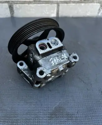 Jaguar X-Type Power steering pump 1X4E3D673