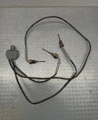 Mercedes-Benz A W177 Exhaust gas temperature sensor A0009053806 9095113686 2658000312