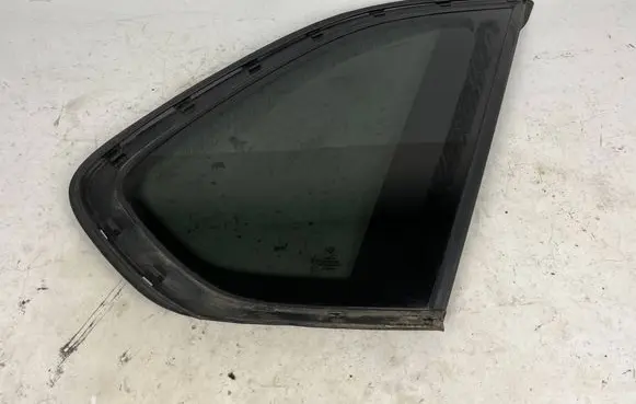 BMW X5 F15 Rear side window 7305772