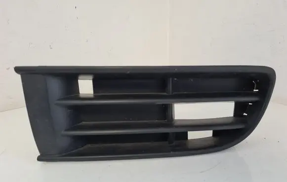 Volkswagen Polo Front bumper lower grill 6Q0853665