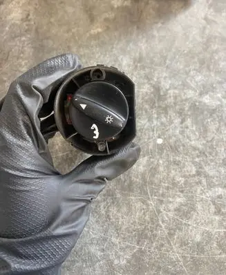 Volkswagen Golf IV Light switch 4B1941531B 11BK23570