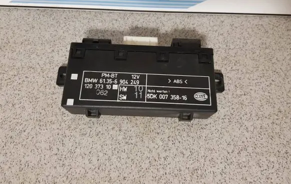 BMW 5 E39 Door control unit/module 61356904249 5DK00735816 12037310