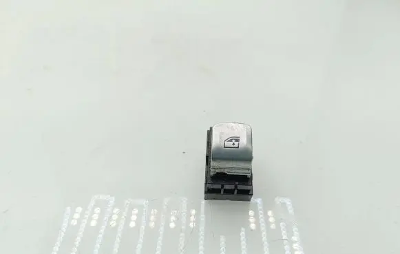 BMW X4 G02 Electric window control switch 9299457