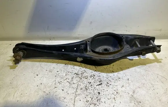 Volkswagen PASSAT B8 Rear upper control arm/wishbone 3Q0505311E 170117 1HAH2HW2A3