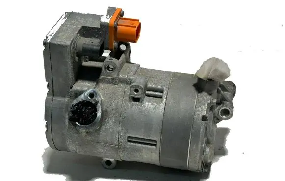 Volkswagen Golf VII Air conditioning (A/C) compressor (pump) 5QE816803E 20433 5QE816803G