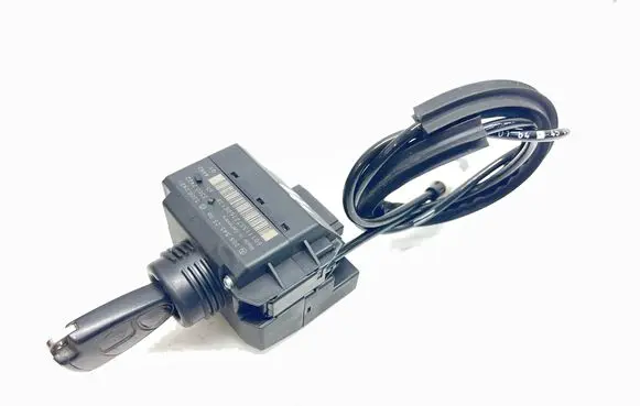 Mercedes-Benz C W203 Ignition lock 2095452308
