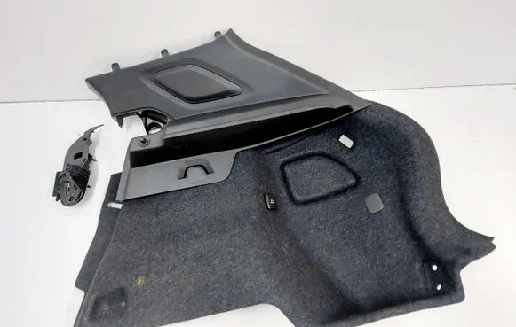 Volvo XC40 Trunk/boot side trim panel 32394237