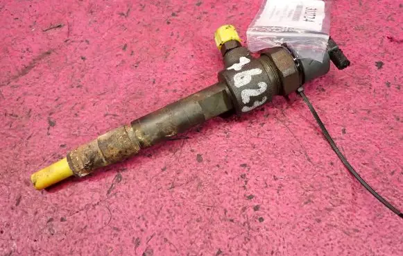 Alfa Romeo 147 Fuel injector 0445110068