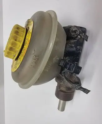 Audi 80 90 S2 B4 Master brake cylinder 893611307A