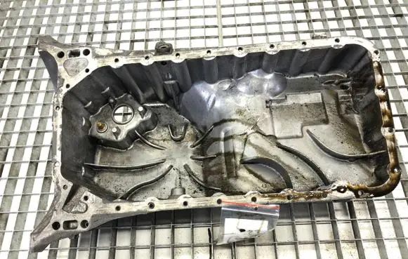 Mercedes-Benz C W204 Oil sump R6460142102