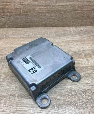 Toyota Prius (XW20) Airbag control unit/module 8917047390