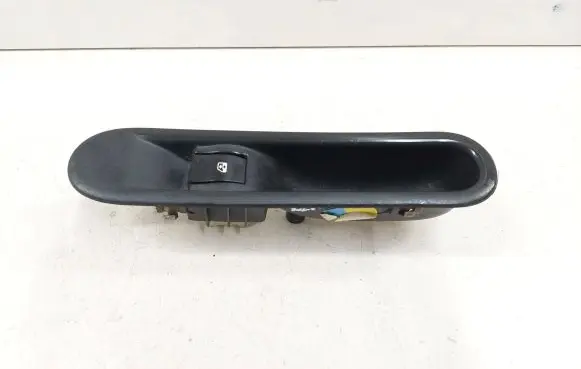 Renault Espace - Grand espace IV Electric window control switch 8200012263 31144M