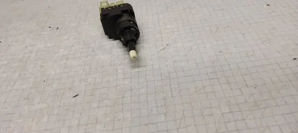 Audi A4 S4 B6 8E 8H Brake pedal sensor switch 1K2945511