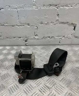 KIA Ceed Rear seatbelt 898201h000