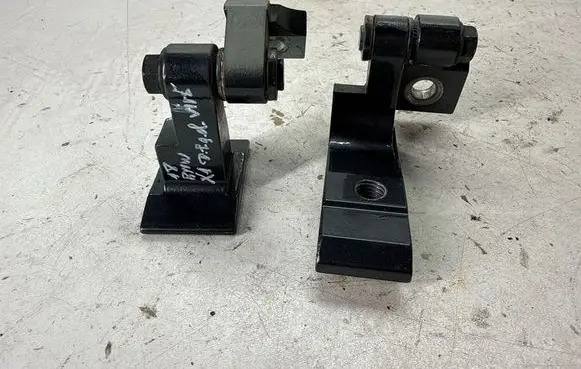 BMW X1 F48 F49 Rear door hinge set 7246062 7246064