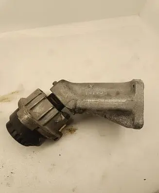 BMW 6 F06 Gran coupe Engine mount bracket 6777373 68623513
