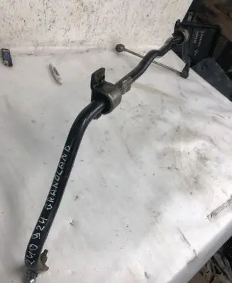 Opel Grandland X Front anti-roll bar/sway bar 9812361680