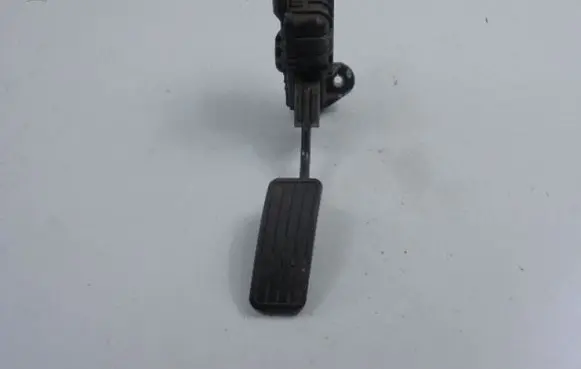 Subaru B9 Tribeca Accelerator pedal position sensor 36010XA000