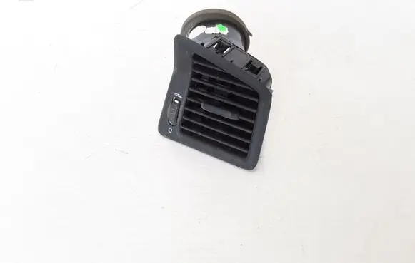Volvo V70 Dashboard side air vent grill/cover trim