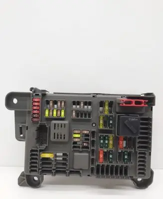 BMW X5 E70 Fuse module 518954021A 693168704 0571817693168704