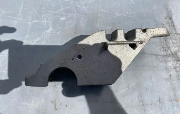 BMW M8 F91 F92 G14 G15 Sway bar bush bracket, front 31356884012