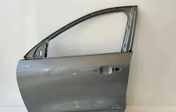 Ford Kuga III Front door